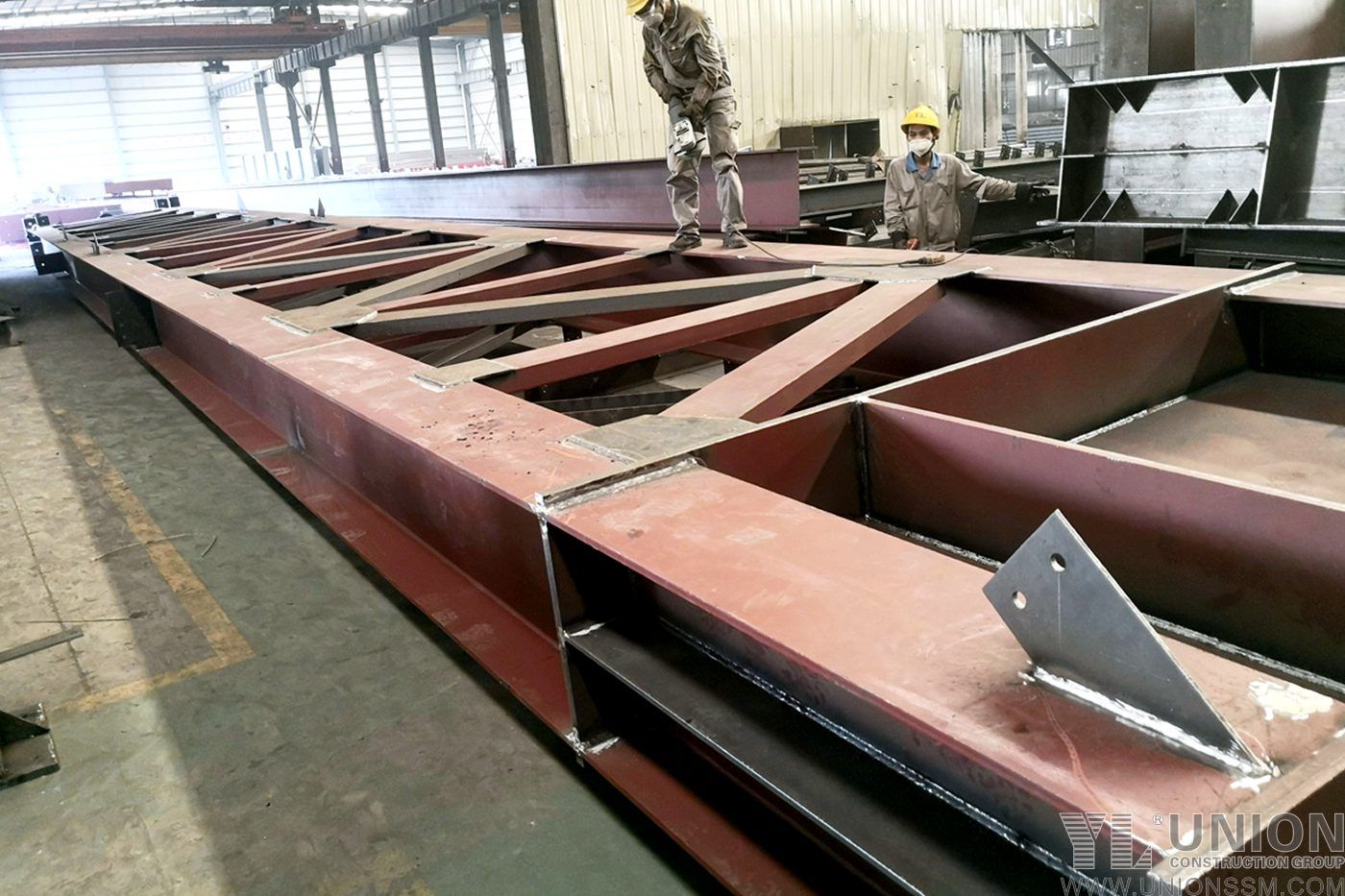 Lattice Steel Columns and Beams Fabrication