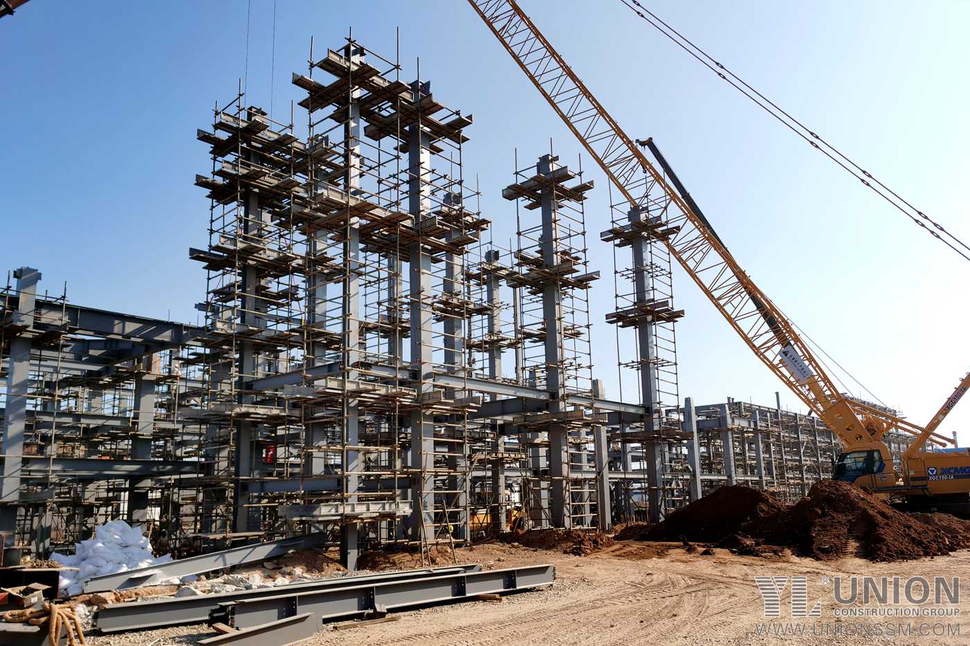 تصنيع وتركيب المنصات الفولاذية بإنتاج سنوي يصل إلى 150,000 طن من أنهيدريد الماليك