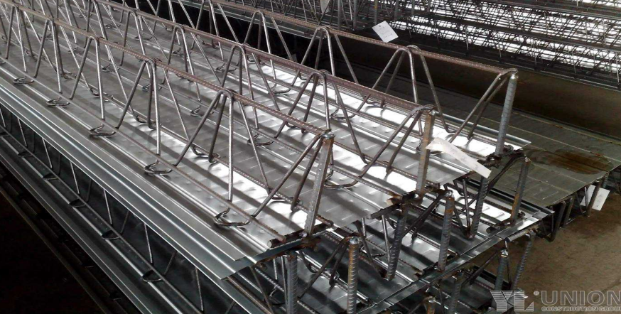 Advantages of Metal Decking Sheets